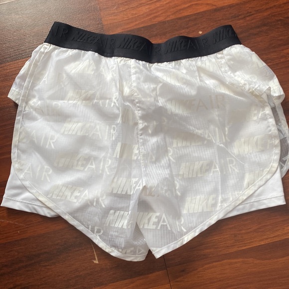NWOT Nike Air Running Shorts - Picture 2 of 5